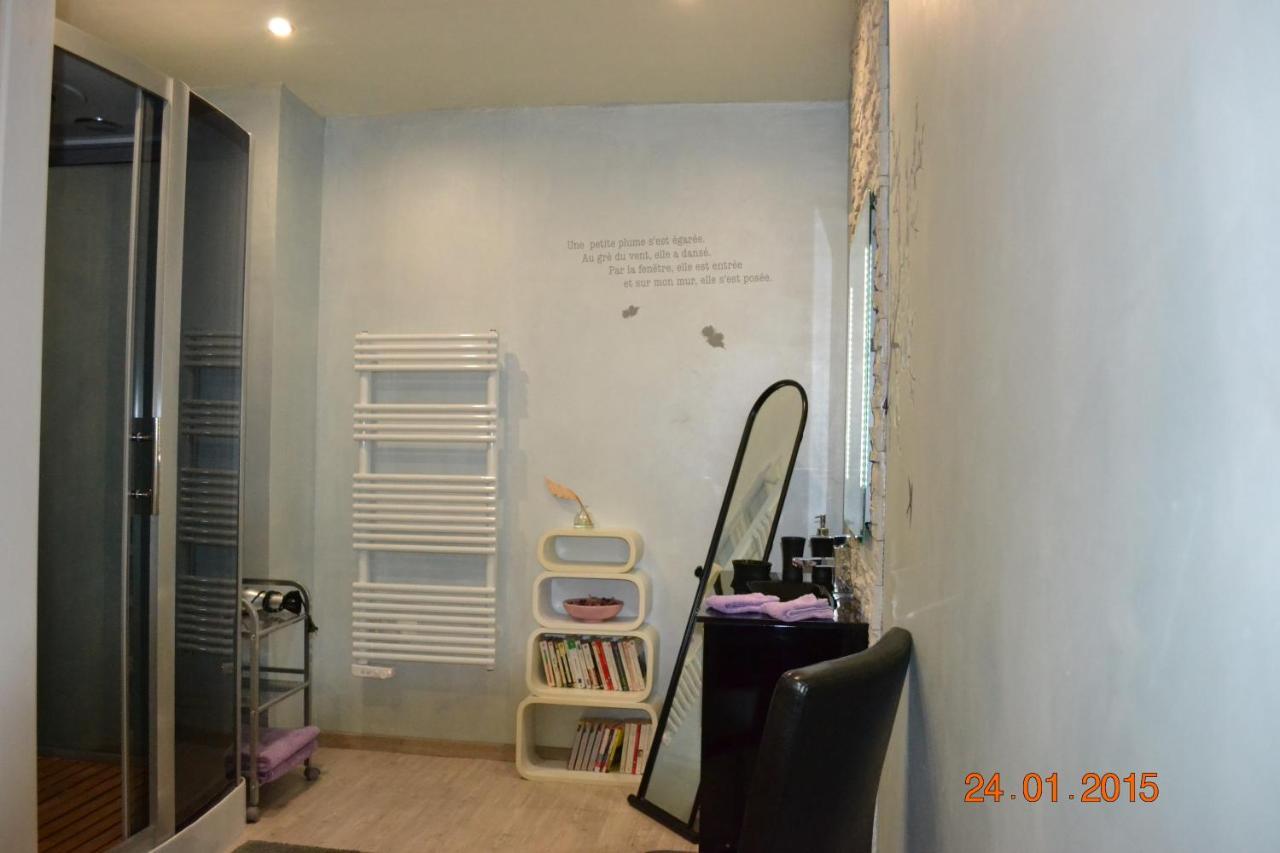 Bed And Breakfast "Le Moulin A Grains" Menil-la-Horgne Bagian luar foto